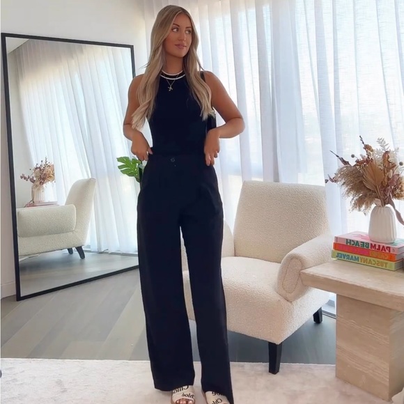 GORGEOUS MANGO NWT Knitted Top w Contrast Details - Picture 9 of 16